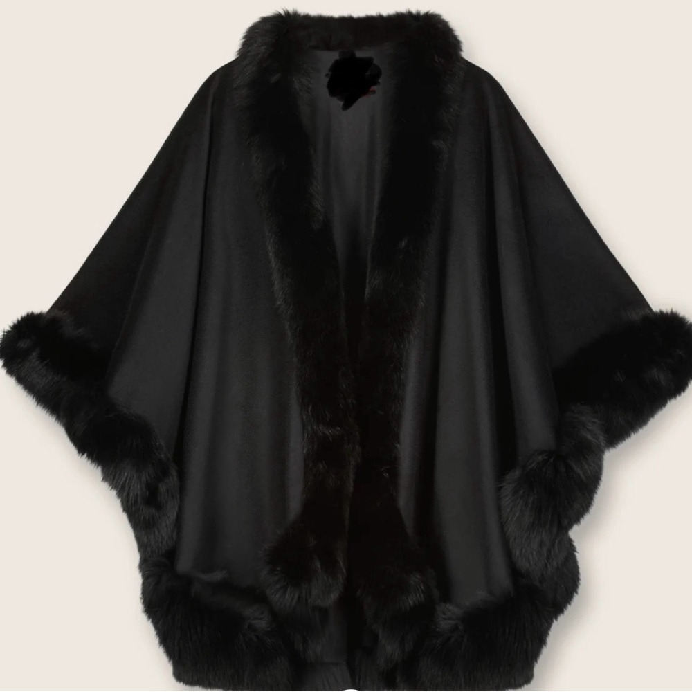 Cashmere fur trimmed shawl